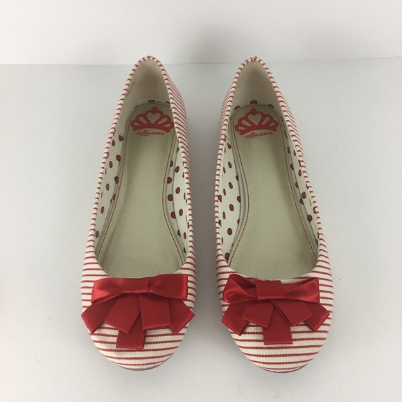 Fergalicious Shoes - Fergalicious 9.5 striped bow holiday